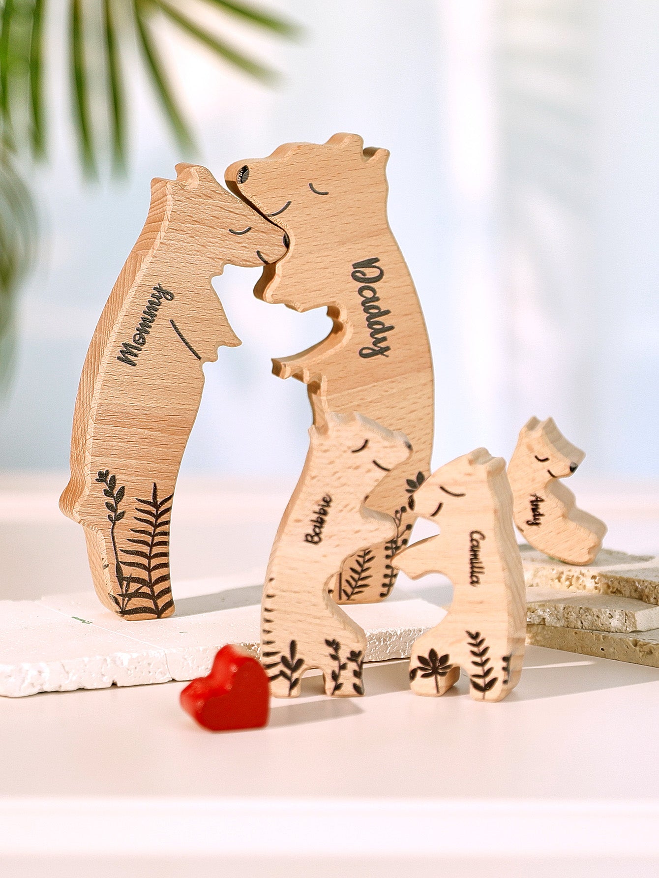 5-piece wooden bear puzzle separated, personalized with family names, ideal for family activities and personalized home décor gifts.