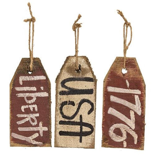 Vintage-style wood tag with “1776,” “liberty,” or “USA” printed on a weathered finish – handmade patriotic accent for July 4th or Memorial Day